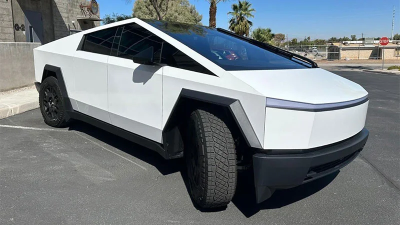 Tesla Cybertruck Wrap