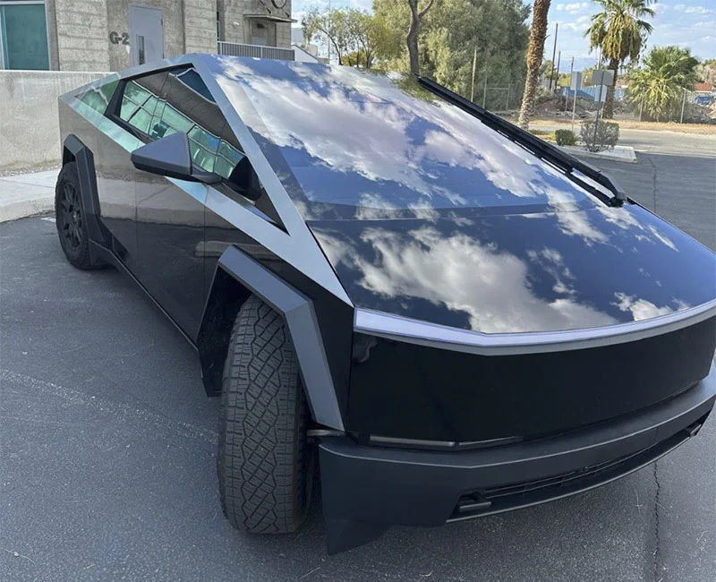Black Cybertruck